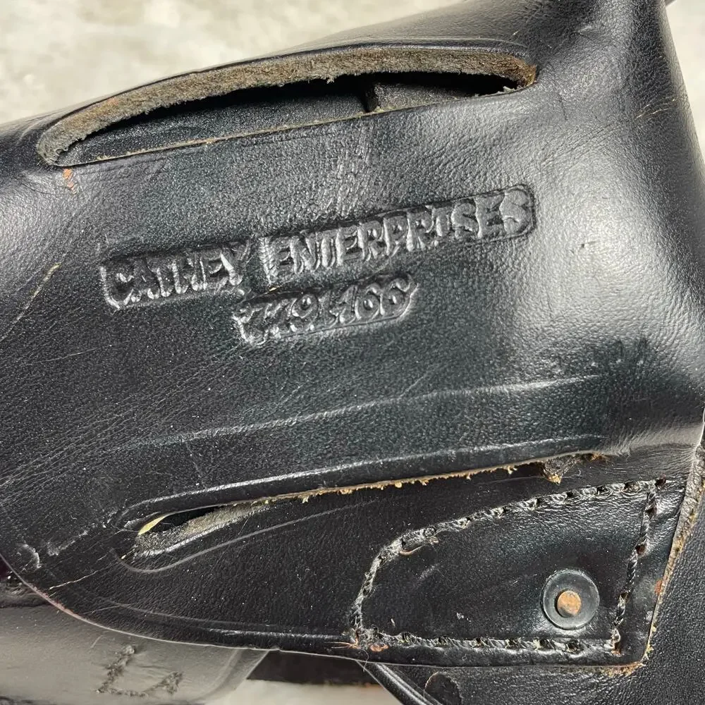Vintage WW II Genuine US Military/ US Navy Black Leather Gun Holster Collectible